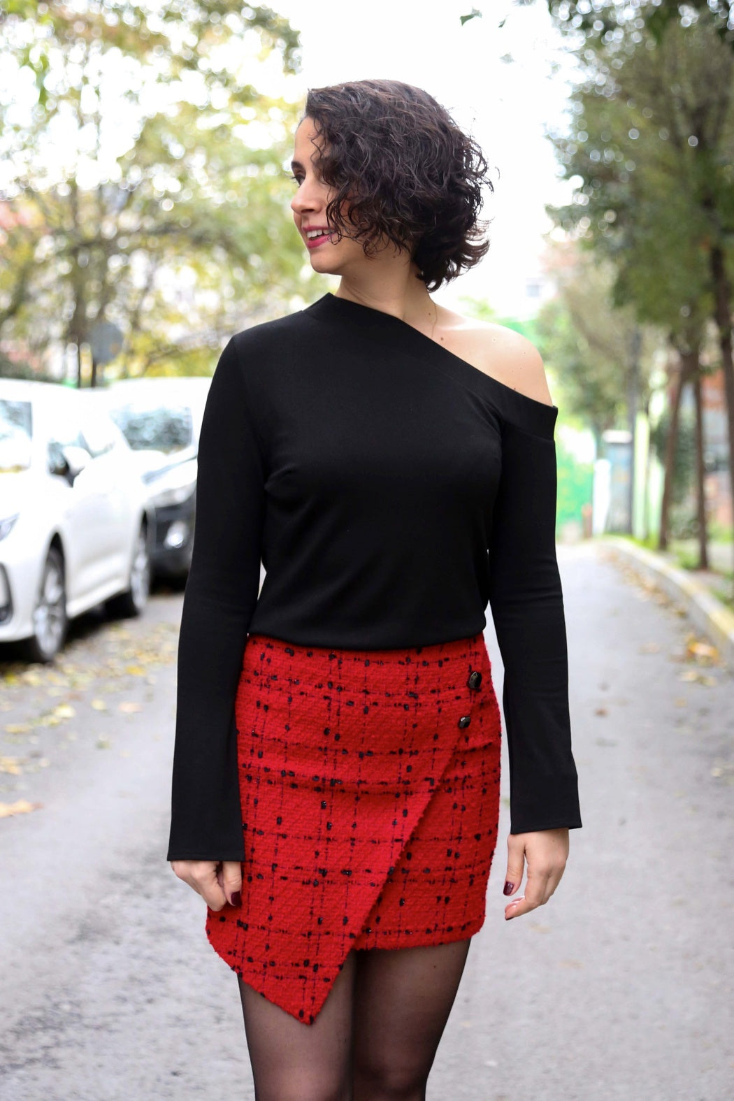 Coco Kırmızı Asimetrik Kesim Mini Etek