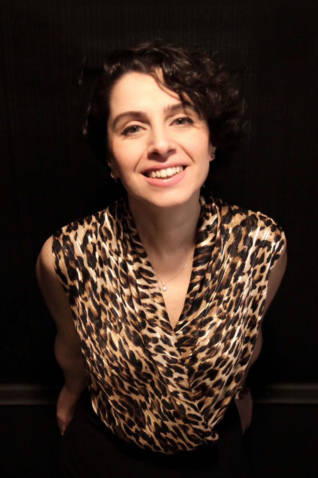 Estee Siyah Leopar Desenli Kolsuz Body